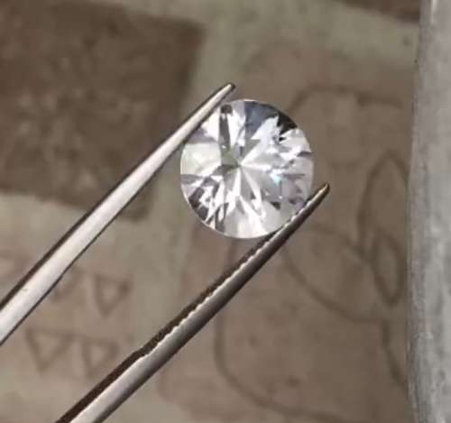 GORGEOUS NATURAL DIAMOND - 0.05ct - G_H - VVS1 - BRILLIANT ROUND CUT