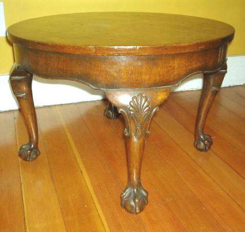 ANTIQUE CARVED MAPLE TABLE
