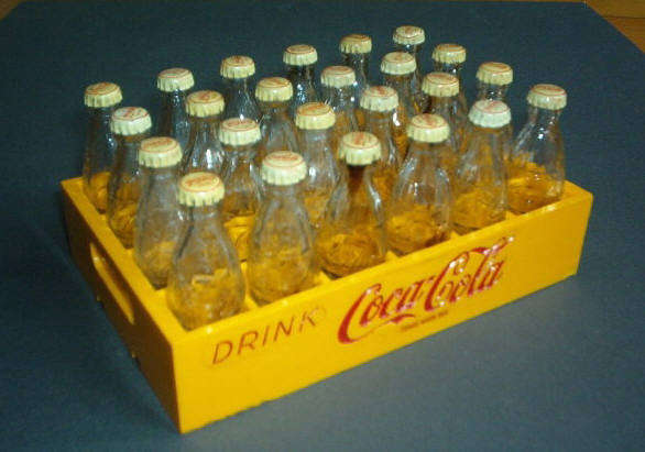 VINTAGE COCA COLA TRAY WITH 24 BOTTLES (1950-1960)