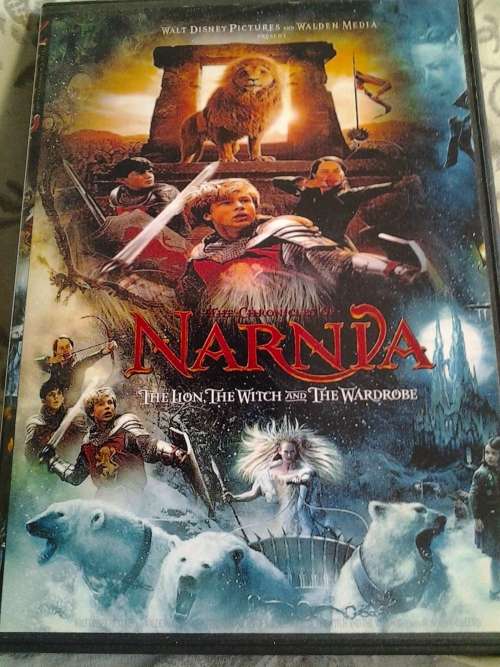 The Chronicles of NARNIA - THE LION, THE WITCH and THE WARDROBE - LIKE NEW