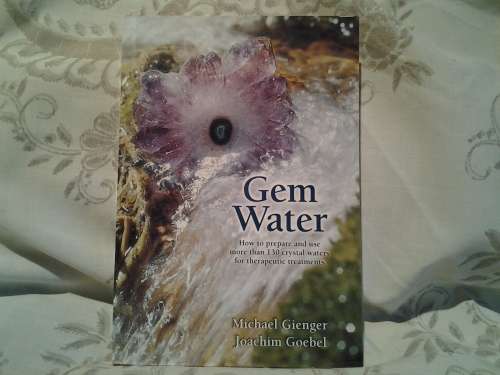 4 GREAT BOOKS - CRYSTAL, GEM & METAL MAGIC - GEM WATER - CRYSTAL HEALING - EARTHMIND -- R100 EACH