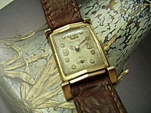 VINTAGE BULOVA 1947 DIAMOND DIAL