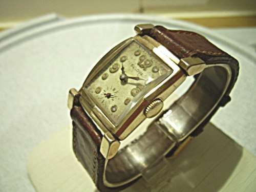 VINTAGE BULOVA 1947 DIAMOND DIAL