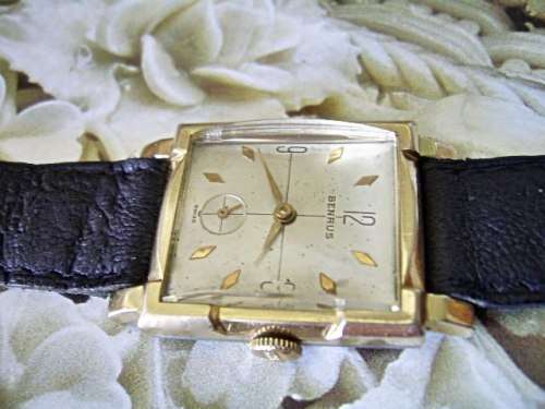 A VERY RARE, BREATH-TAKING, VINTAGE BENRUS WATCH FROM THE 1940'S