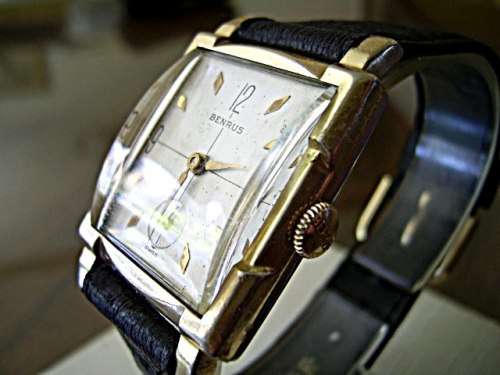 A VERY RARE, BREATH-TAKING, VINTAGE BENRUS WATCH FROM THE 1940'S