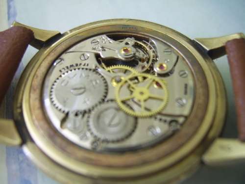 VINTAGE 9 KT GOLD CYMA BIG PILOT WATCH FROM THE 40'S