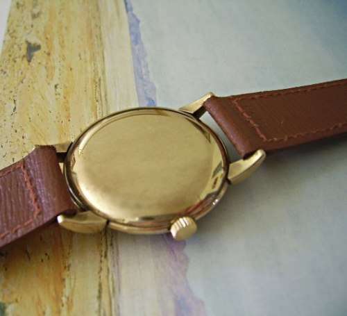 VINTAGE 9 KT GOLD CYMA BIG PILOT WATCH FROM THE 40'S