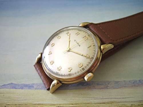 VINTAGE 9 KT GOLD CYMA BIG PILOT WATCH FROM THE 40'S