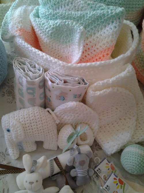 6 BABY BASKETS/ HAMPERS - NEWBORN - HANDMADE CROCHET - EACH DIFFERENT COLOR - EACH R400 - SUPER GIFT