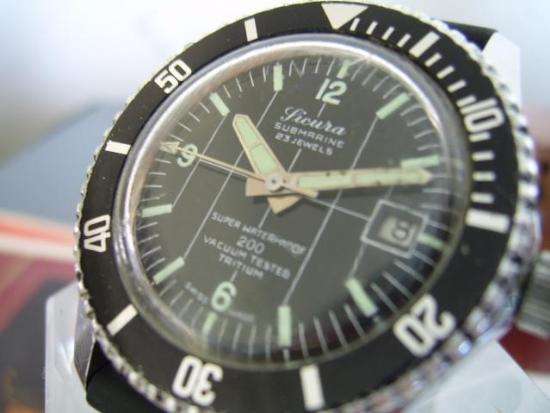 SWISS SICURA SUBMARINE SUPER WATERPROOF200 DIVERS WATCH