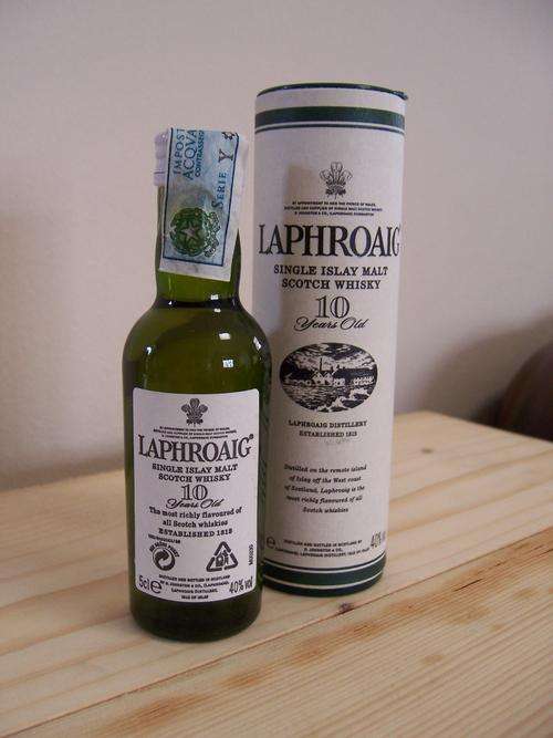 Whisky - Laphroaig 10 year old Single Malt miniature from Italy