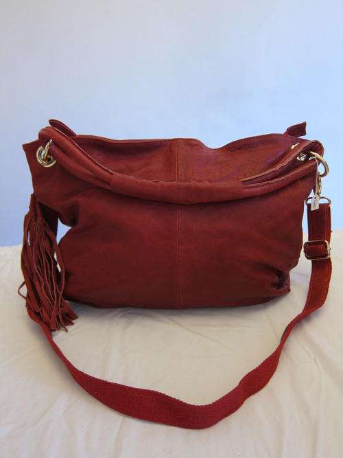 Large Lady's Bag - Red Large Tassle Slouch