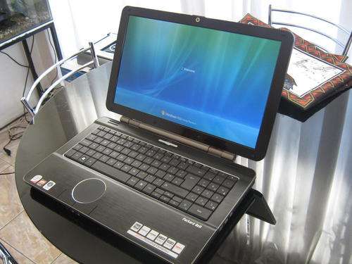 AS NEW Packard Bell TN65 LAPTOP>>>DEMO. 320G. CORE DUO. 15.6"+ FREE KTM BAG