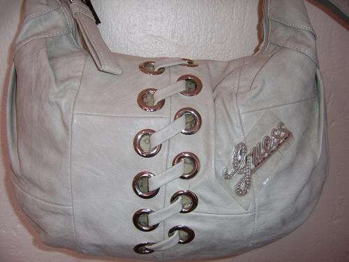 ***ELEGANT AND STUNNING GUESS HANDBAG*****APRICOT****IN NEW STYLE***