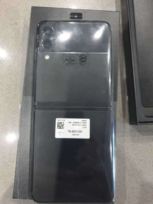 Samsung Z Flip3 5G Black 256GB