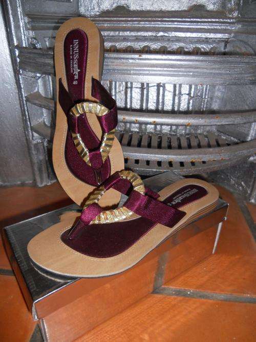 NEW LADIES MAROON AND GOLD SANDALS***