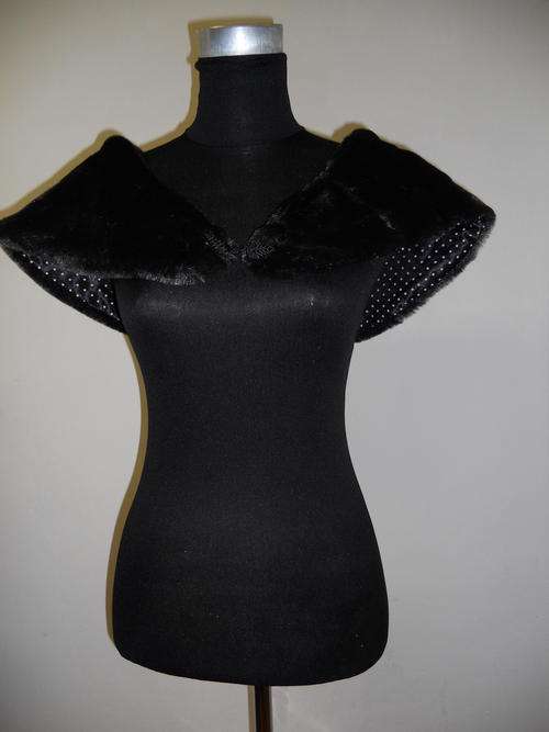 NEW BLACK faux-fur Shawl!!!