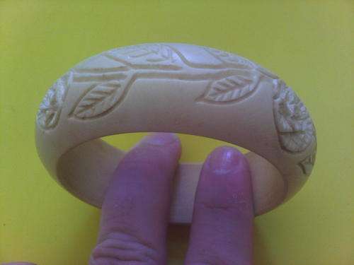 Awesome & Exquizite Carved IVORY Bangle