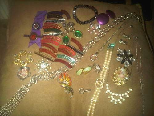 Vintage Jewelry Job Lot
