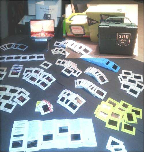 1976  Vintage Slide Viewer collector`s set, battery operated with Gold foil, 200 slides & 2 holders