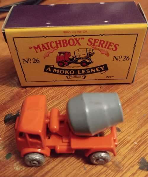 Matchbox Series Moko Lesney NO 26 Orange Cement Mixer  with Box TMS26