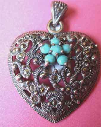 Beautiful  925 Sterling Silver Marcasite and Turquoise Pendant