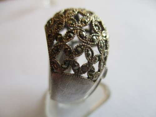 925 Sterling Silver and Marcasite Ring.