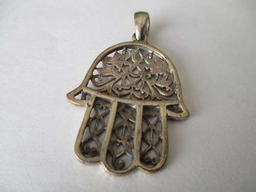 925 Sterling Silver `` The Hamsa ` Pendant