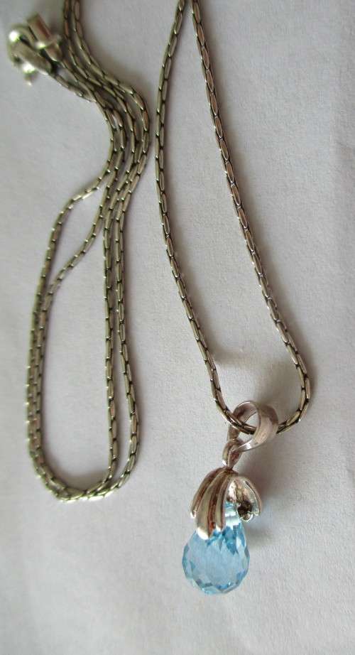 925 Sterling Silver Chain and Blue Topaz Faceted Briolet Pendant
