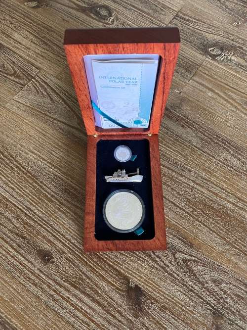 2007-2008 International Polar Year Set