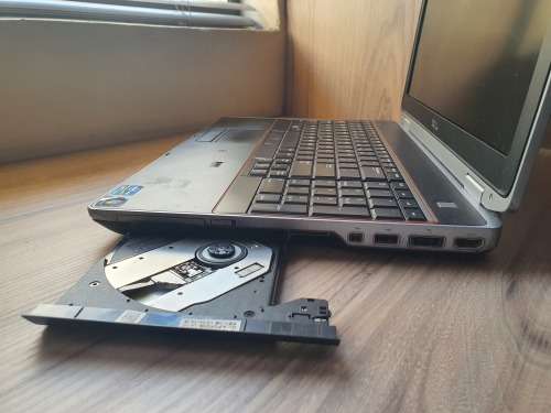 Core i5 Dell Latitude E6520