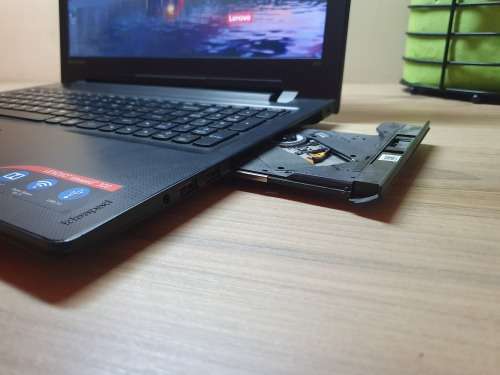 Lenovo IdeaPad 300 Intel Core i5