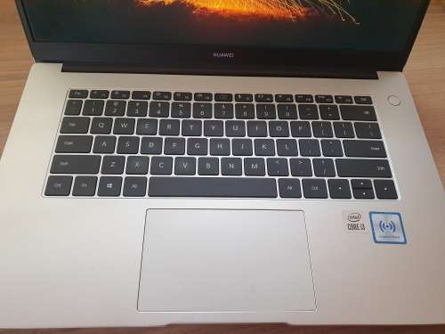 Huawei MateBook D15-Intel Core I3