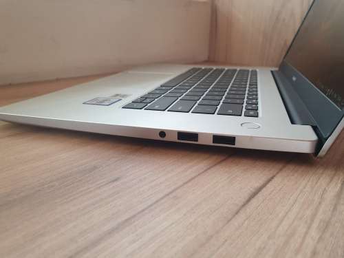 Huawei MateBook D15-Intel Core I3