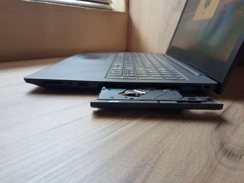 Lenovo V130 Intel Core I3 + Free Laptop Bag