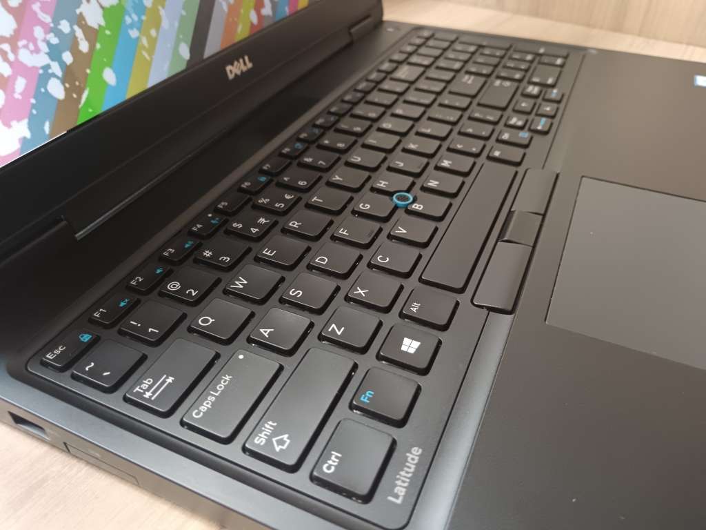 Dell Latitude 5580 Intel Core i5 + Free Laptop Bag
