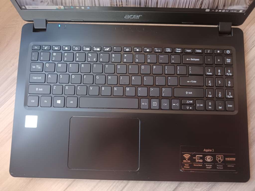 Acer Aspire 3 Intel Core I3 + Free Laptop Bag