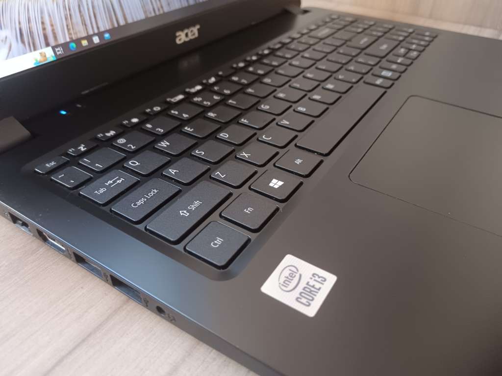 Acer Aspire 3 Intel Core I3 + Free Laptop Bag