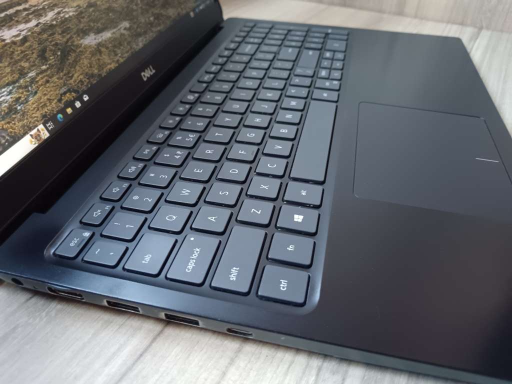 Dell Vostro 5590 Intel Core i5 10th Gen