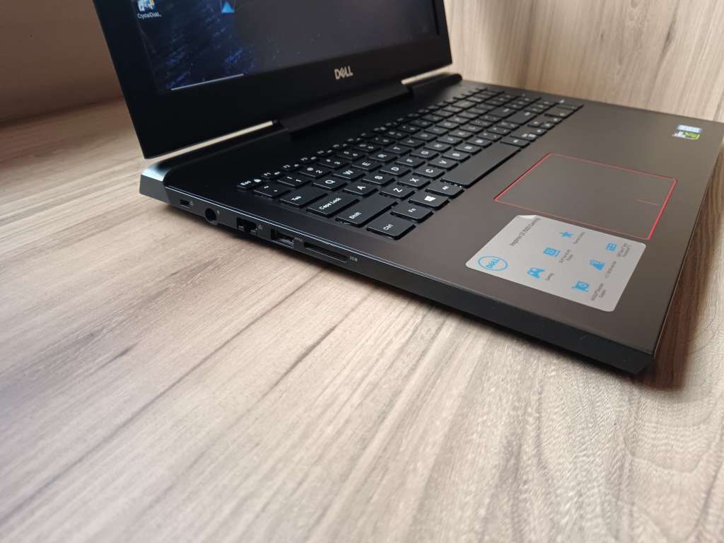 Dell Inspiron 7577 Intel Core I7 Gaming Laptop + Free Laptop Bag