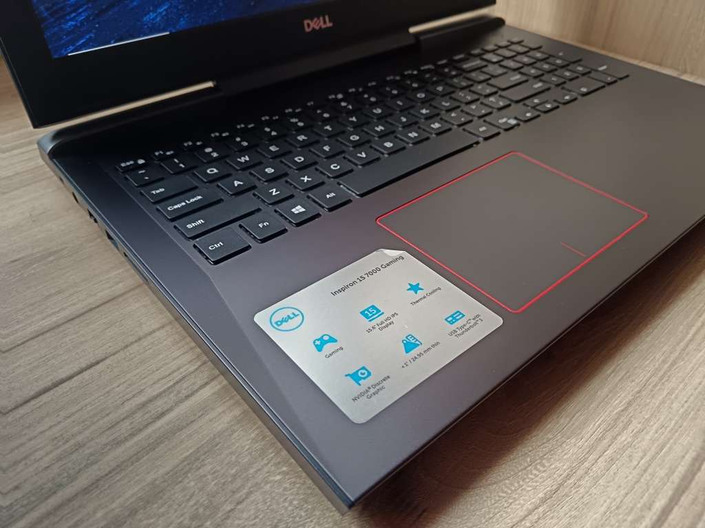 Dell Inspiron 7577 Intel Core I7 Gaming Laptop + Free Laptop Bag