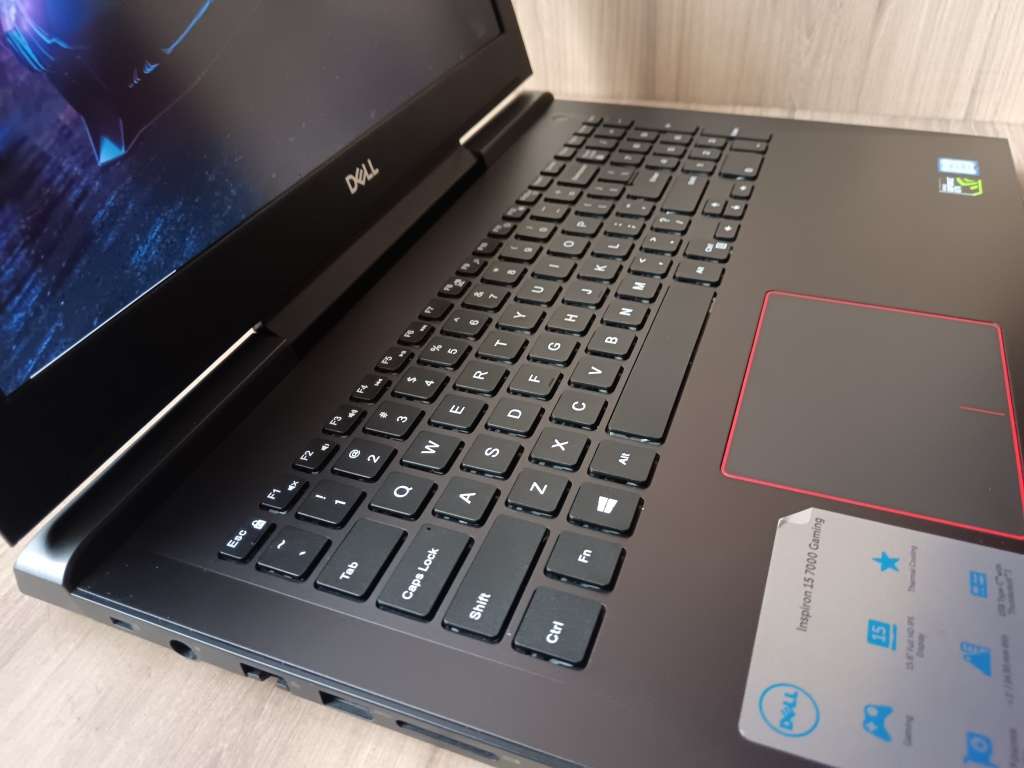 Dell Inspiron 7577 Intel Core I7 Gaming Laptop + Free Laptop Bag