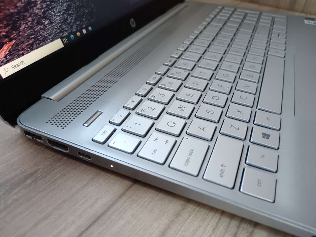 Hp Laptop 15 dw2xxx Intel Core i7 10th Gen + Free Laptop Bag