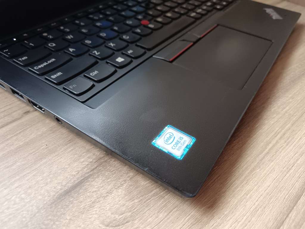 Lenovo ThinkPad X280 Intel Core i5 + Free Laptop Bag