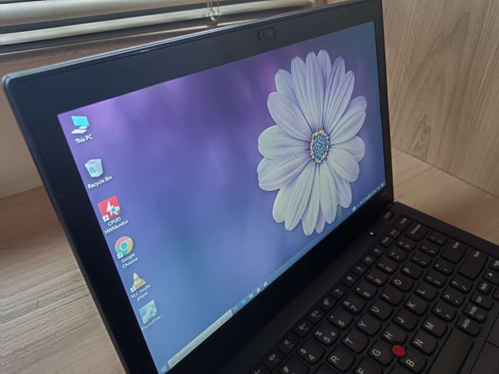 Lenovo ThinkPad X280 Intel Core i5 + Free Laptop Bag