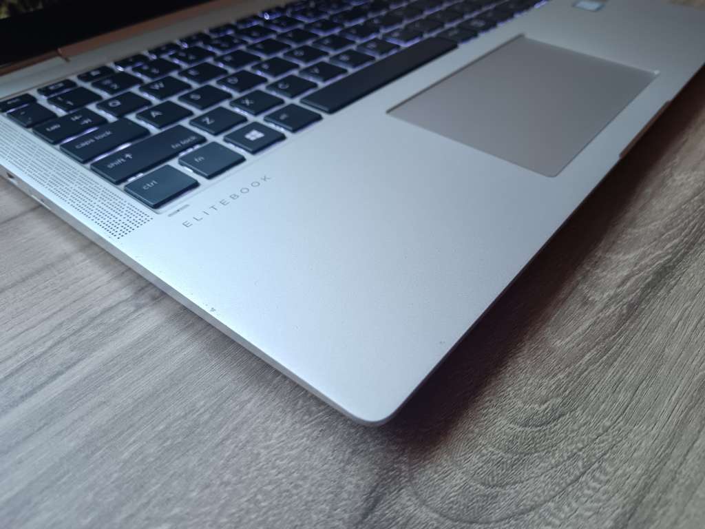 HP EliteBook X360 1040 G6 (2-in-1) Intel Core I7 + Free Laptop Bag