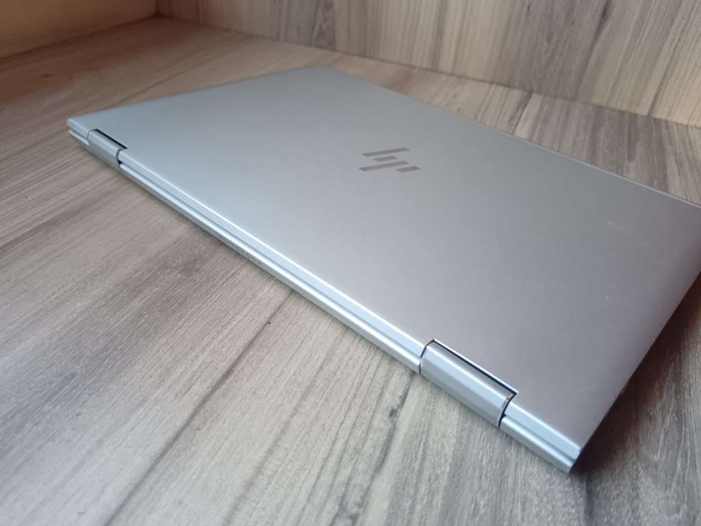 HP EliteBook X360 1040 G6 (2-in-1) Intel Core I7 + Free Laptop Bag