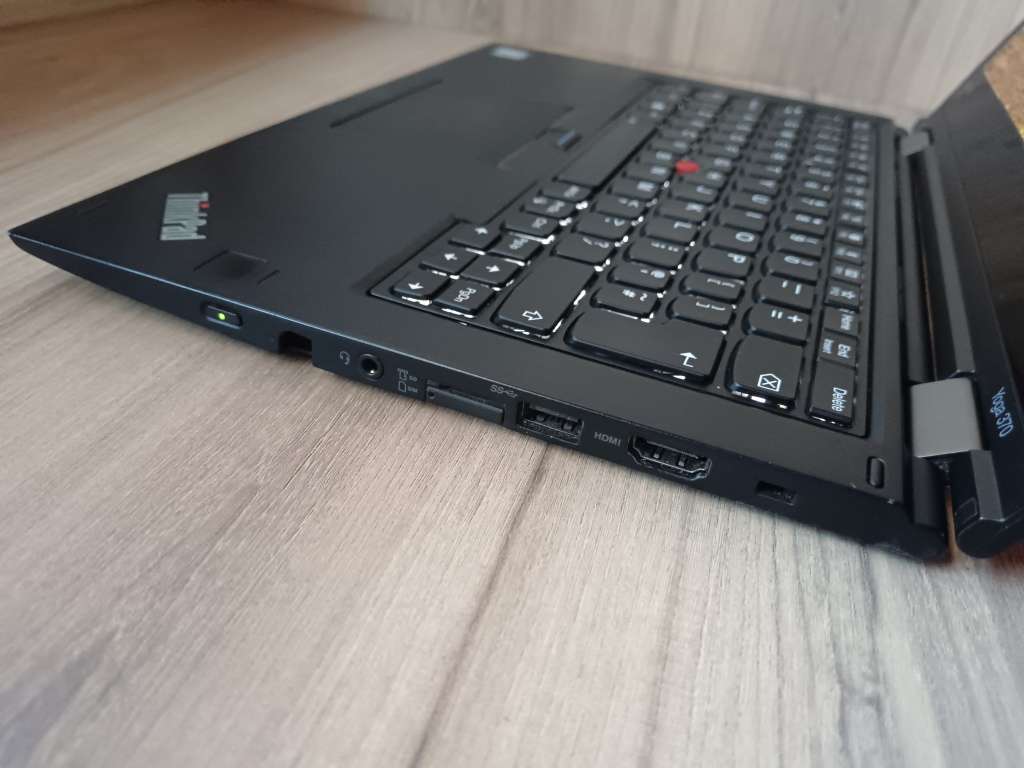 Lenovo ThinkPad Yoga 370 (Touchscreen)  Intel Core i5 7th Gen