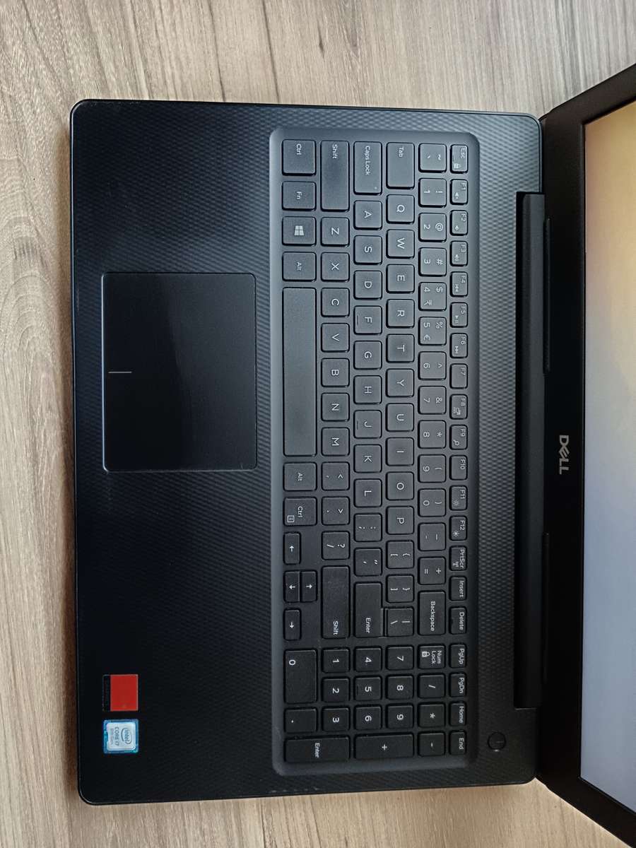 Dell Inspiron 15 3580 Intel Core i7 + Free Laptop Bag