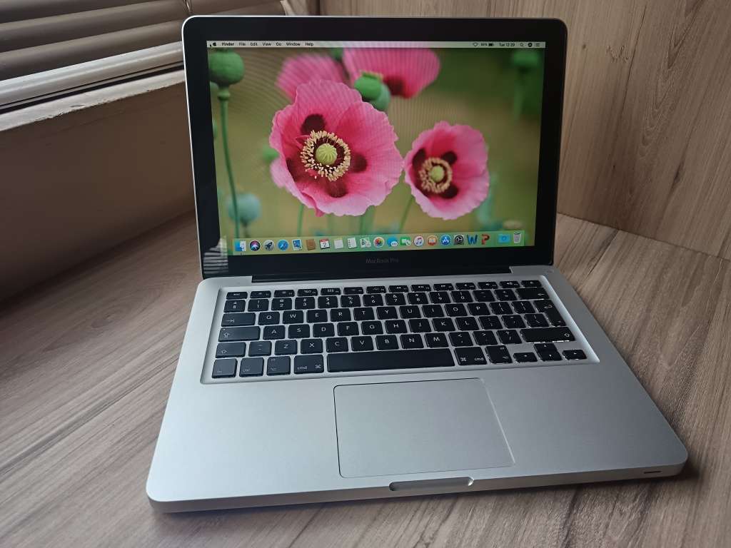 2011 MacBook Pro Intel Core I5